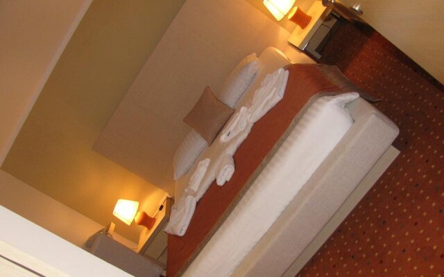 Hotel San