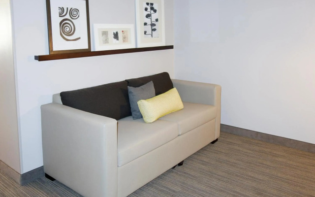 Country Inn & Suites by Radisson, Dahlgren-King George, VA