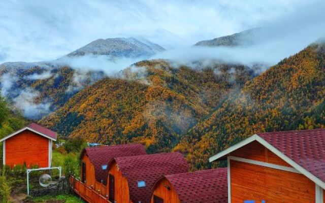 Mountain Tour Homestay（Four Sisters Mountains）