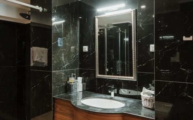 Hotel Nais