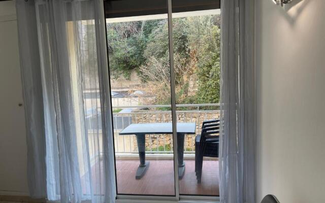 appartement charme T2 cassis plein centre