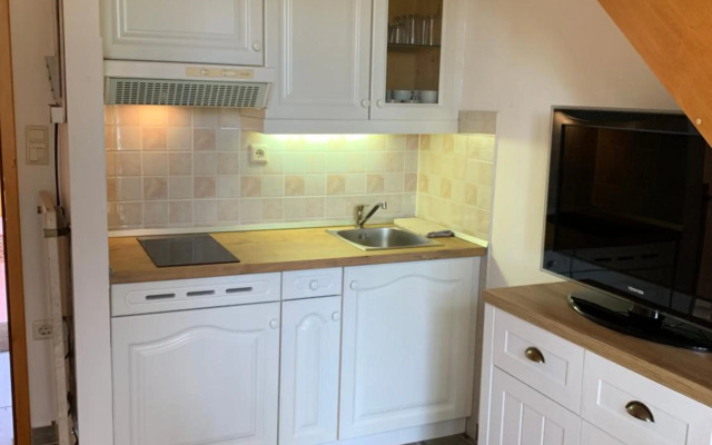 Apartma, Prekmurska vas, Trobentica 32