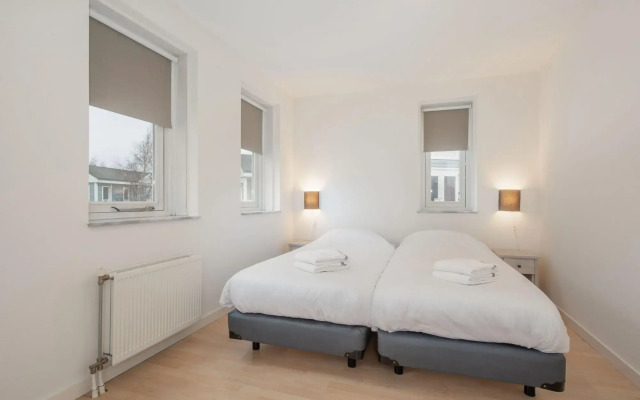 Restyled villa with microwave, 6 km from the beach