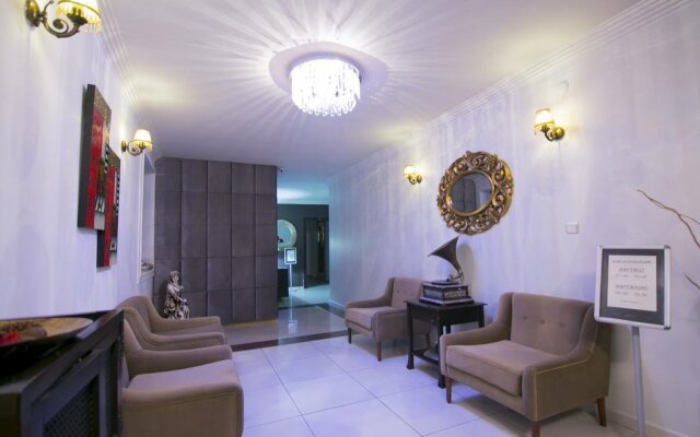 Cevik Palace Otel