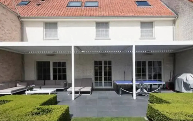 Huswell - Fabulous House for 8 People With Sunny Garden