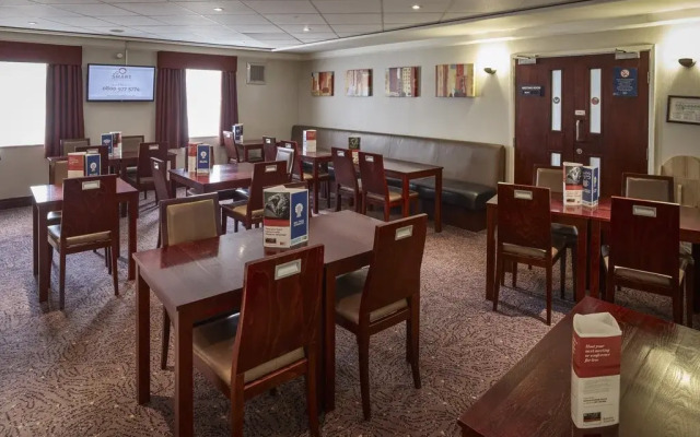 Holiday Inn Express Glenrothes by IHG