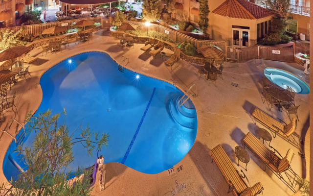 Radisson Hotel El Paso Airport