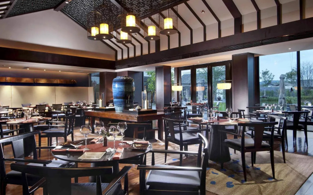 Pullman Lijiang Resort and Spa