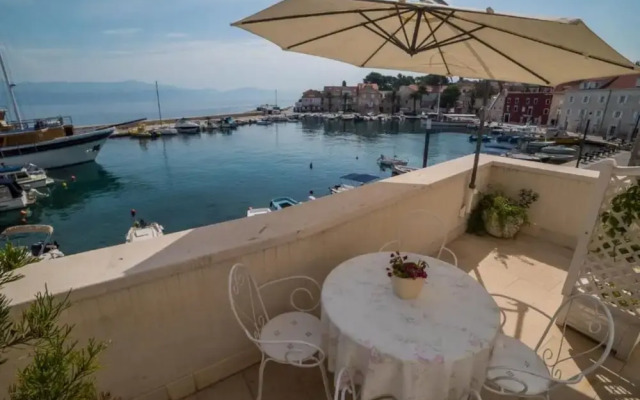 Stone House Seaside Retreat on Brač Island