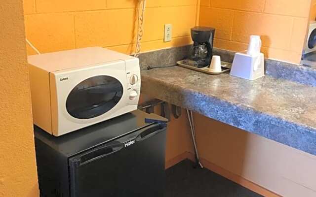 Pratt Budget Inn
