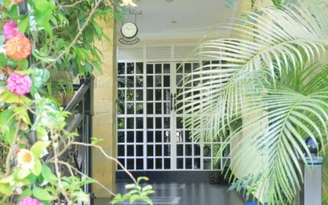 Hide Out Lake Villa Uganda