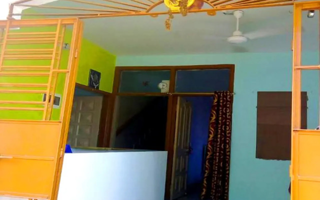 Goroomgo Gokul Anand Bhawan Puri