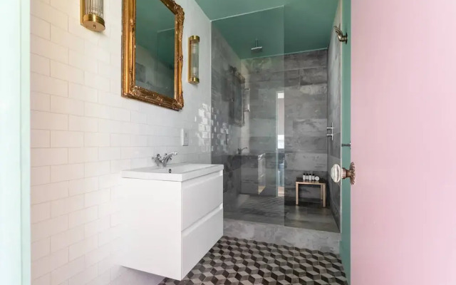 Belsize Park Gardens by Onefinestay