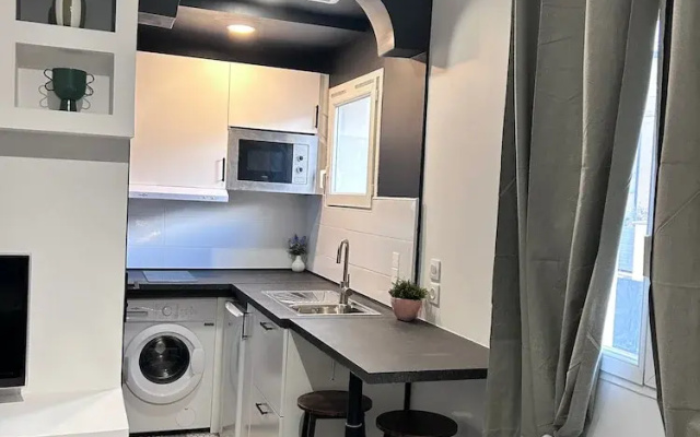 La maison de Paris Est Calme et Moderne