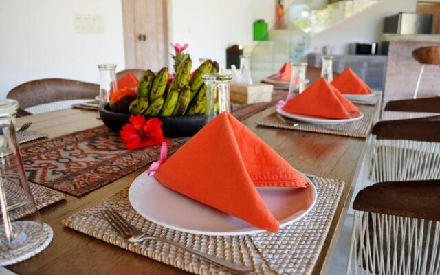 "stunning 4 Bedrooms Private Pool Villa in Canggu"