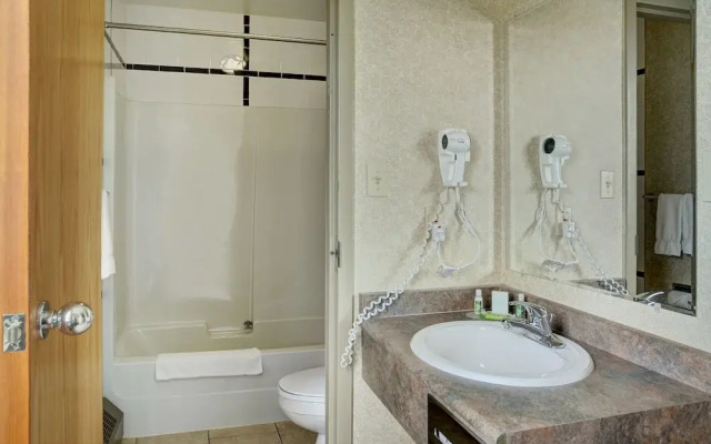 Lakeview Inns & Suites - Hinton