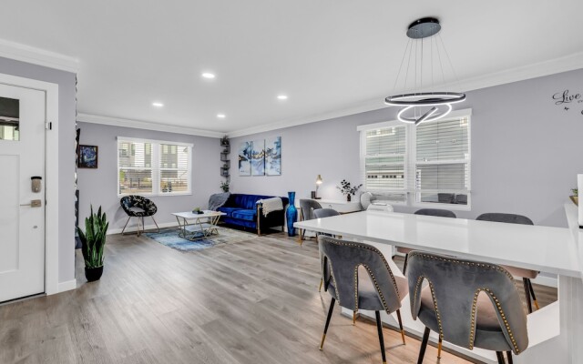 Charlotte Spacious Home