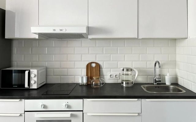 Династия на ул. Караульная