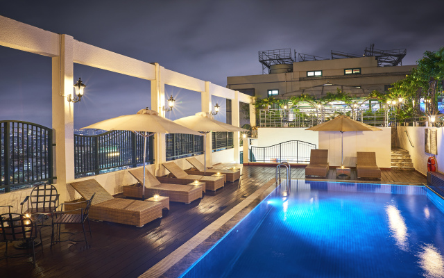 Windsor Plaza Hotel