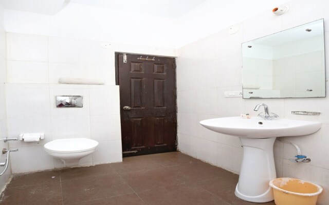 Hotel Lemon And Chilli By OYO Rooms