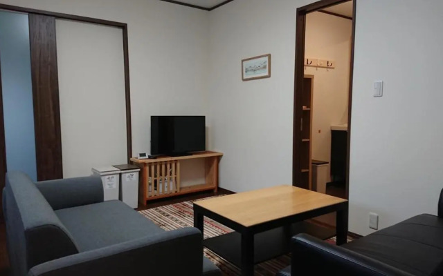 桃山ゲストハウス おかだ