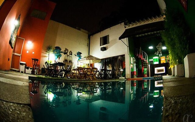 Telstar Hostels