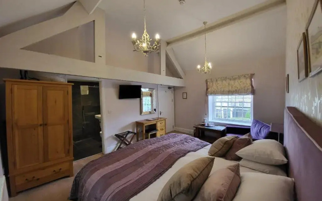 The Manifold Inn