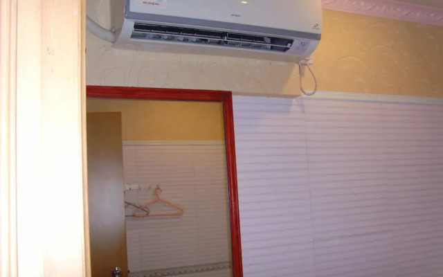 Yue Ka Guest House - 52-54 Argyle Street