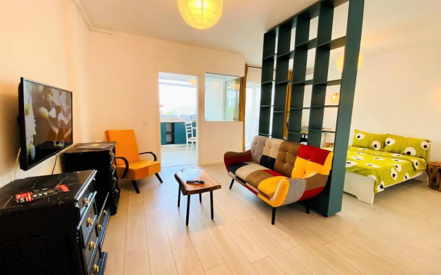 PLAZA VIEW Studio