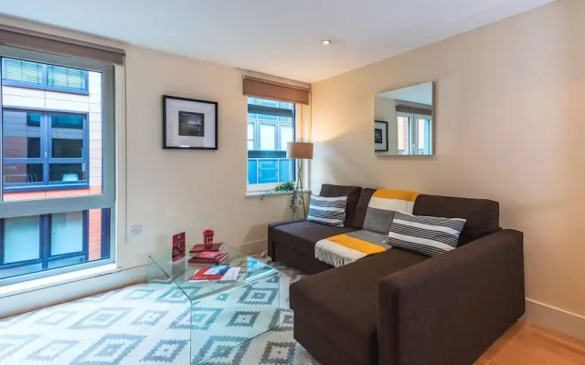 1 Bed Serviced Apartment near Blackfriars