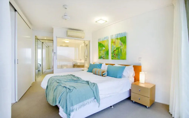 Tranquility Luxury 2 Bedroom Apartment