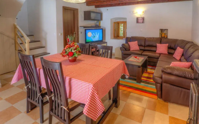 House Lazar