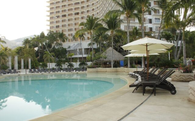 Two Bedroom Apartment by Grand Hotel Acapulco