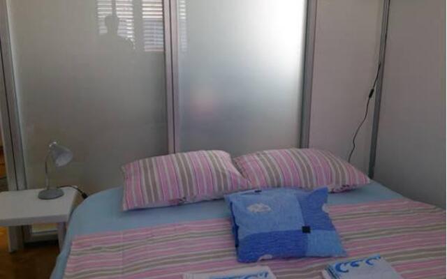 Apartment And Room Zeko