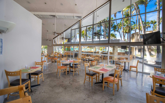 Araiza Palmira Hotel