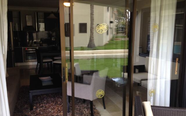 Lifestyle Royal Suites