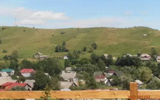 Smerekova Khata on Pidgirna