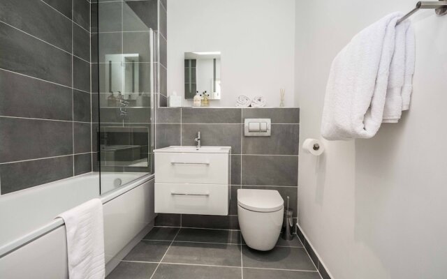 Royal Crescent Apartments Vittrum Suites