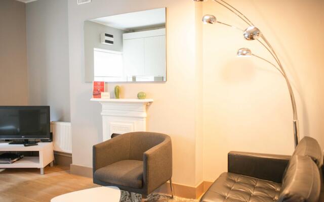 Basement Apartment in Heart of Central London