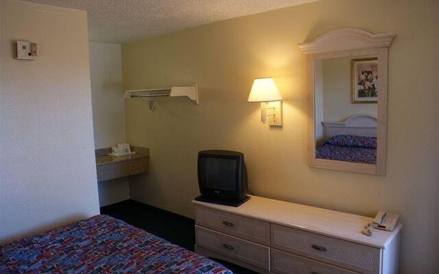 Holiday Inn Express & Suites Pensacola Airport Nor
