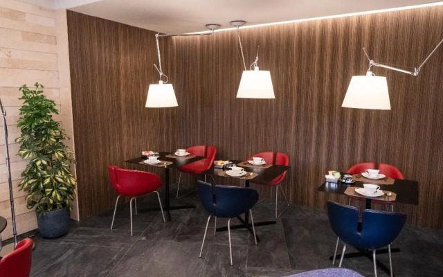 Stendhal Luxury Suites