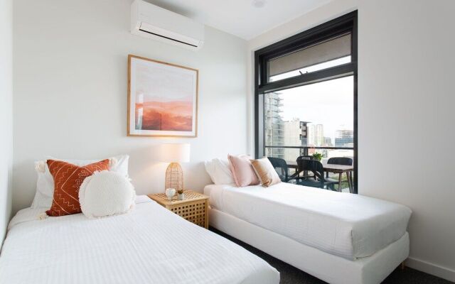 The East End Apartments by Urban Rest