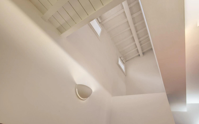 Campo de' Fiori Stylish White