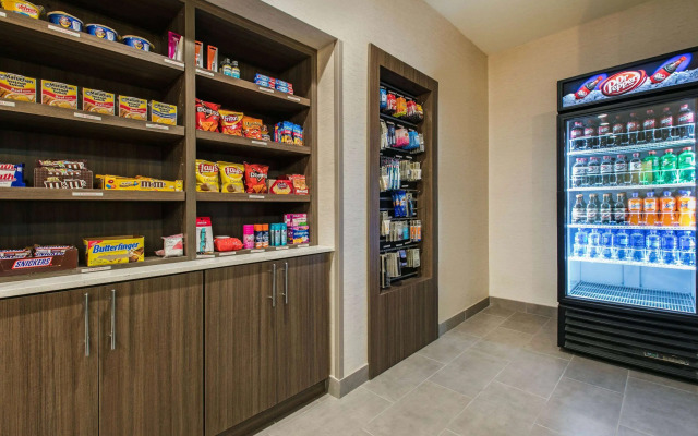 La Quinta Inn & Suites by Wyndham Fredericksburg
