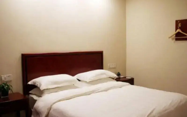 GreenTree Inn Taiyuan Wanbailin District South Inner Ring Qiaoxi Express Hotel