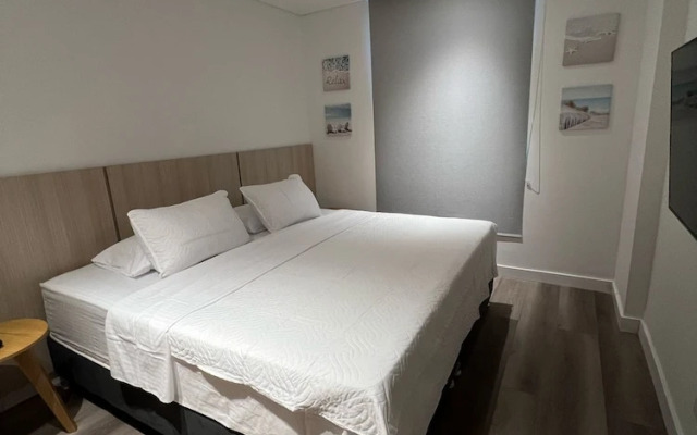 Bayside 201 Apartments