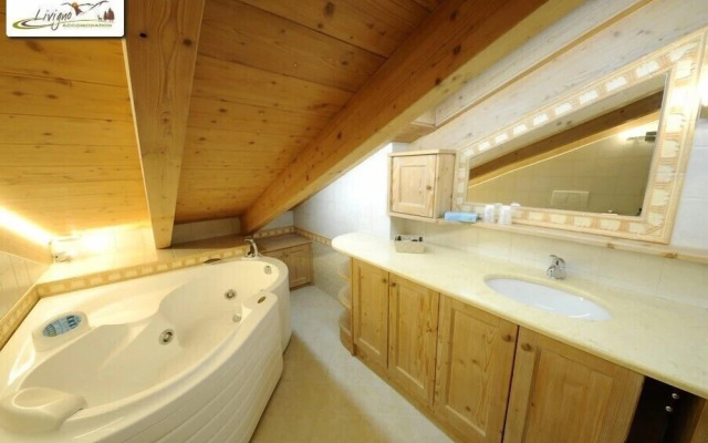 Chalet Lucky