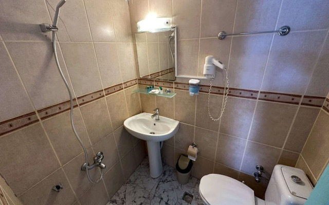 Hikmethan Otel