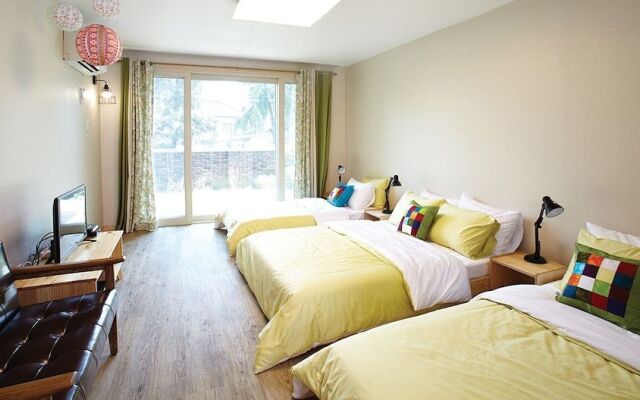 Hide & Seek Guesthouse