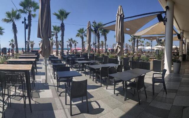 Apart Hotel TLV/Bat Yam Beach Front 1207